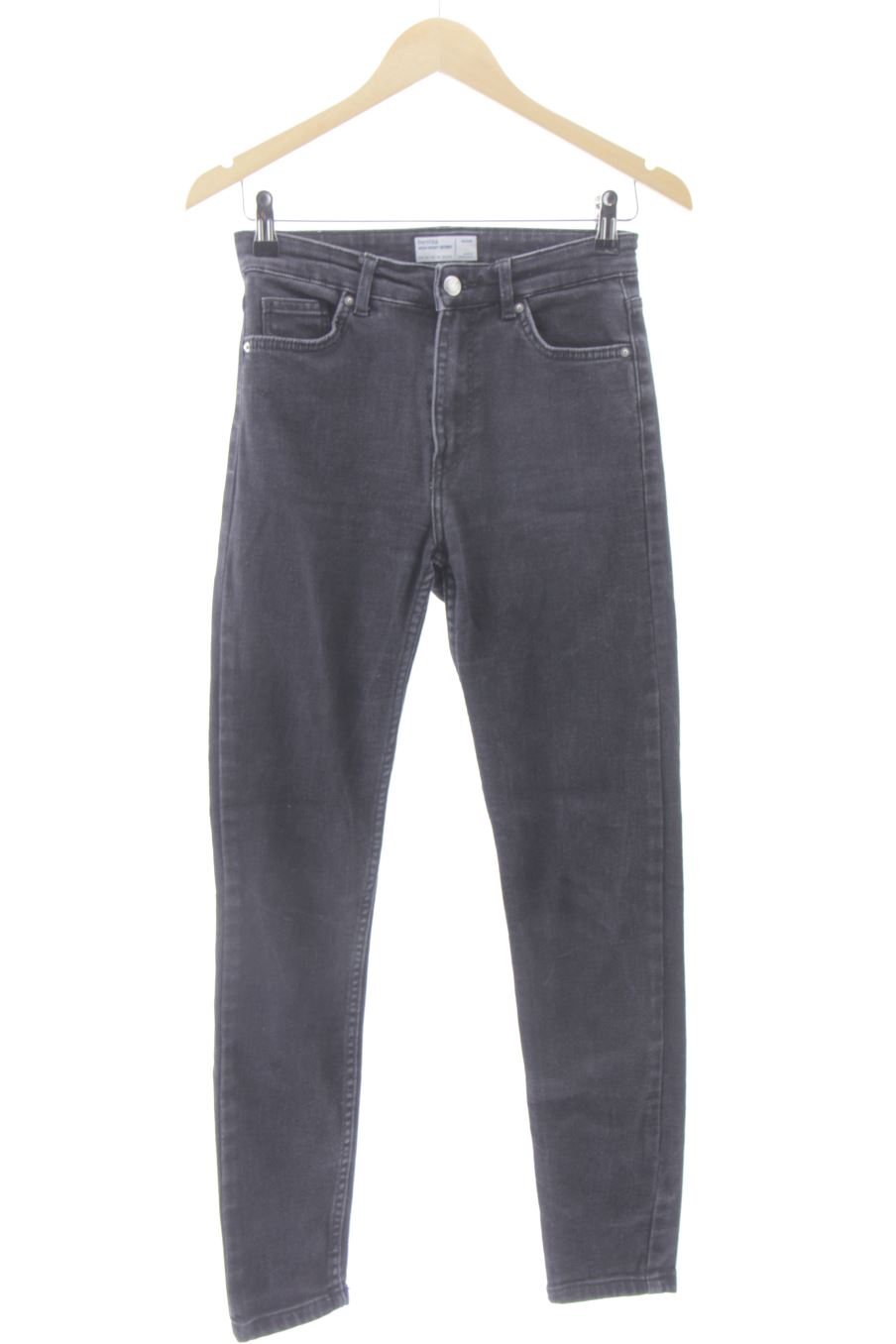 Jeans Bershka de la taille 34, de couleur noir de denim