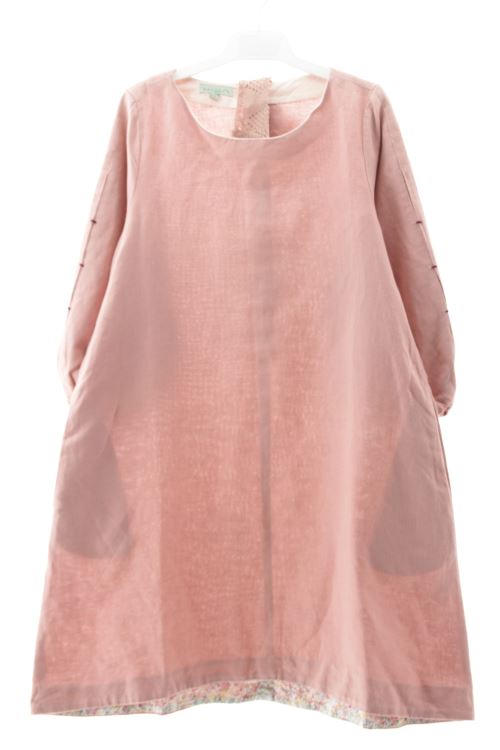 Aufwändiges Kleid