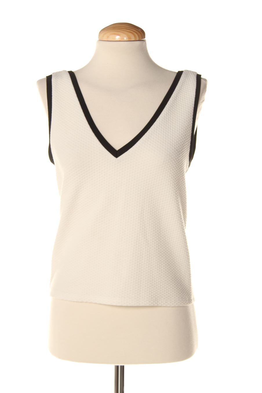 Top de Zara de la talla M, de color blanco