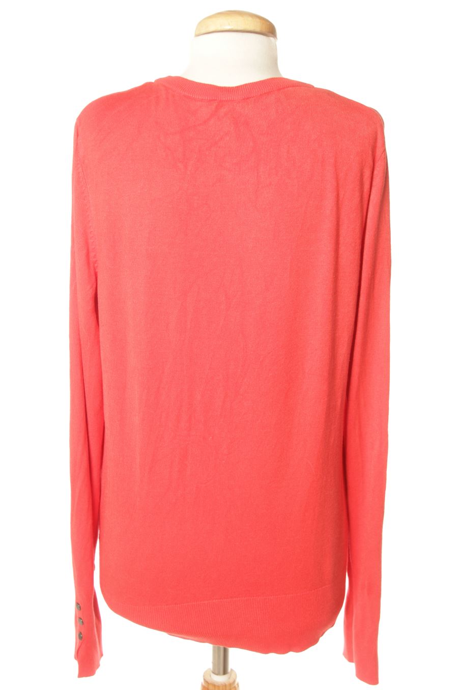 Pull C&A de la taille M, de couleur rouge