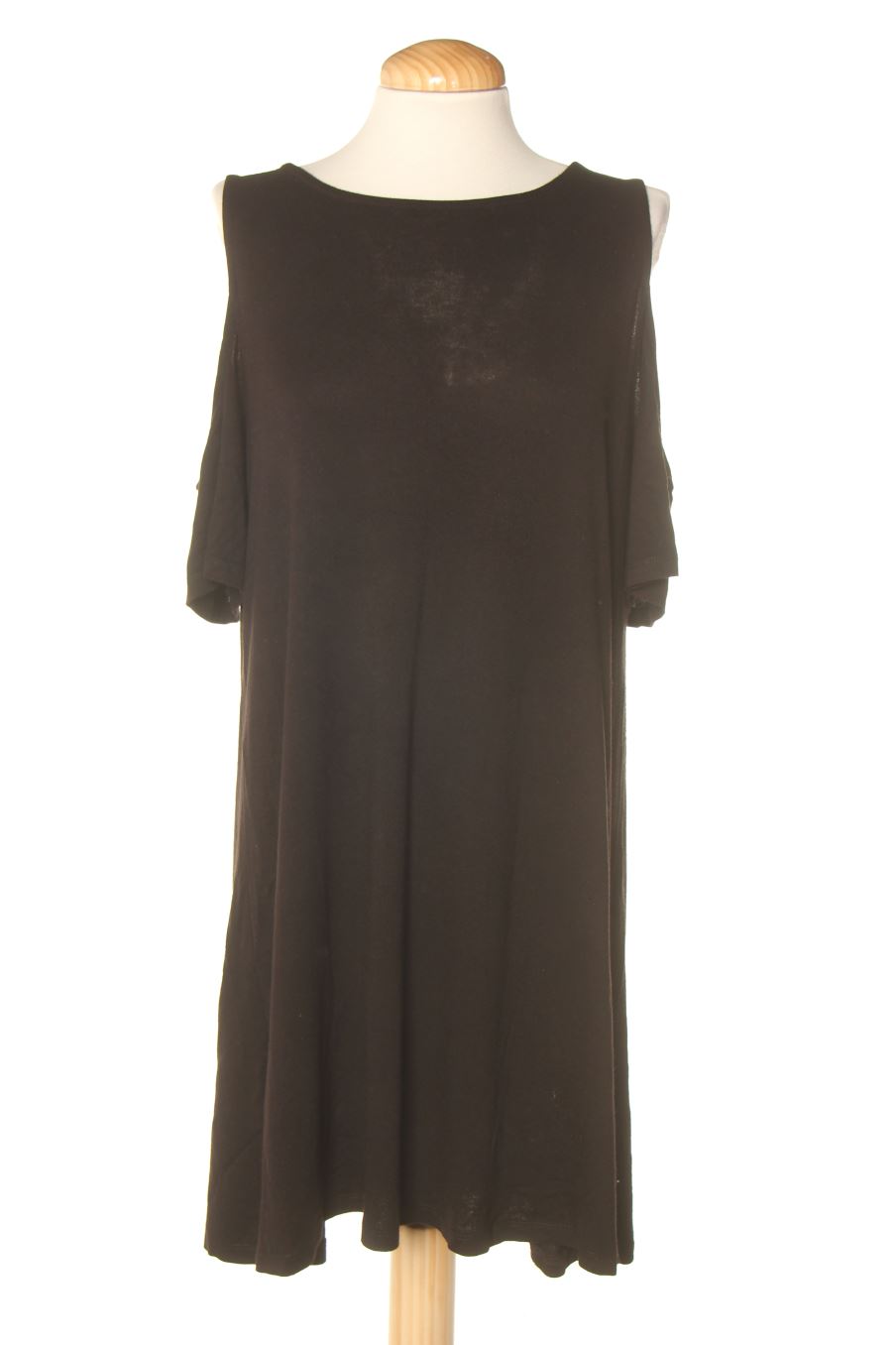 Vestido casual de Pull & Bear de la talla M, de color negro