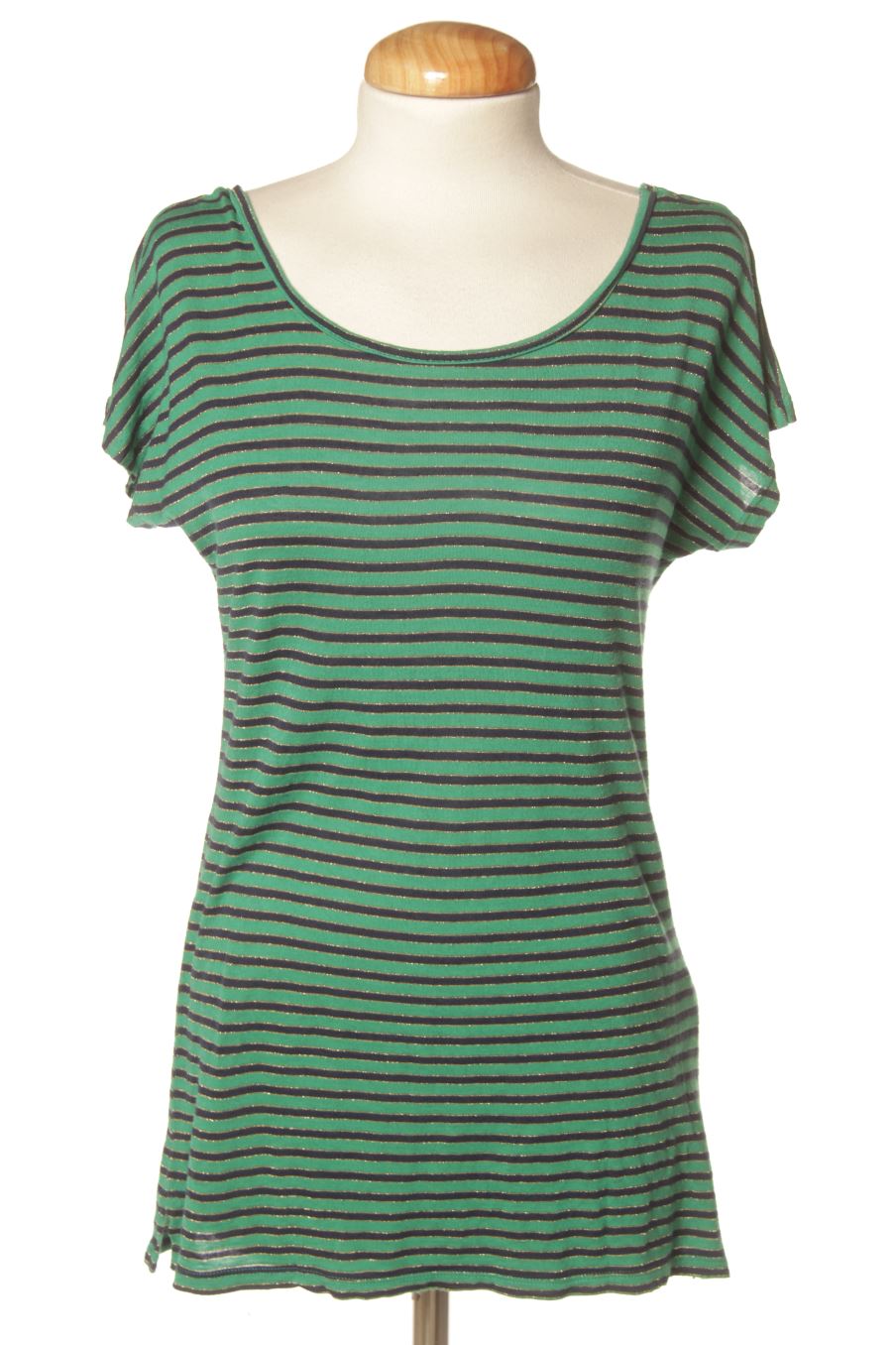 T-shirt Pull & Bear de la taille M, de couleur rayures