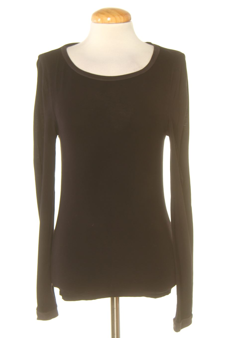T-shirt à manches longues Miss Captain TREND de la taille XS, de couleur noir