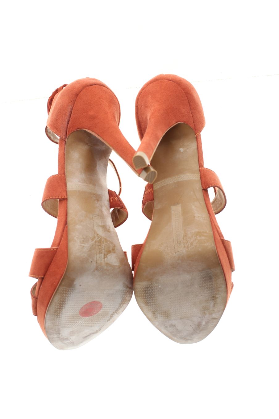 Sandalias tacon de Pull & Bear de la talla 39, de color naranja de