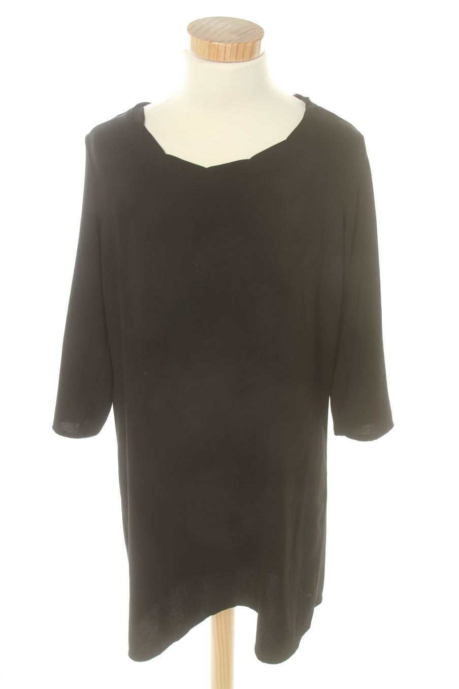 Robe casual Mango de la taille M, de couleur noir