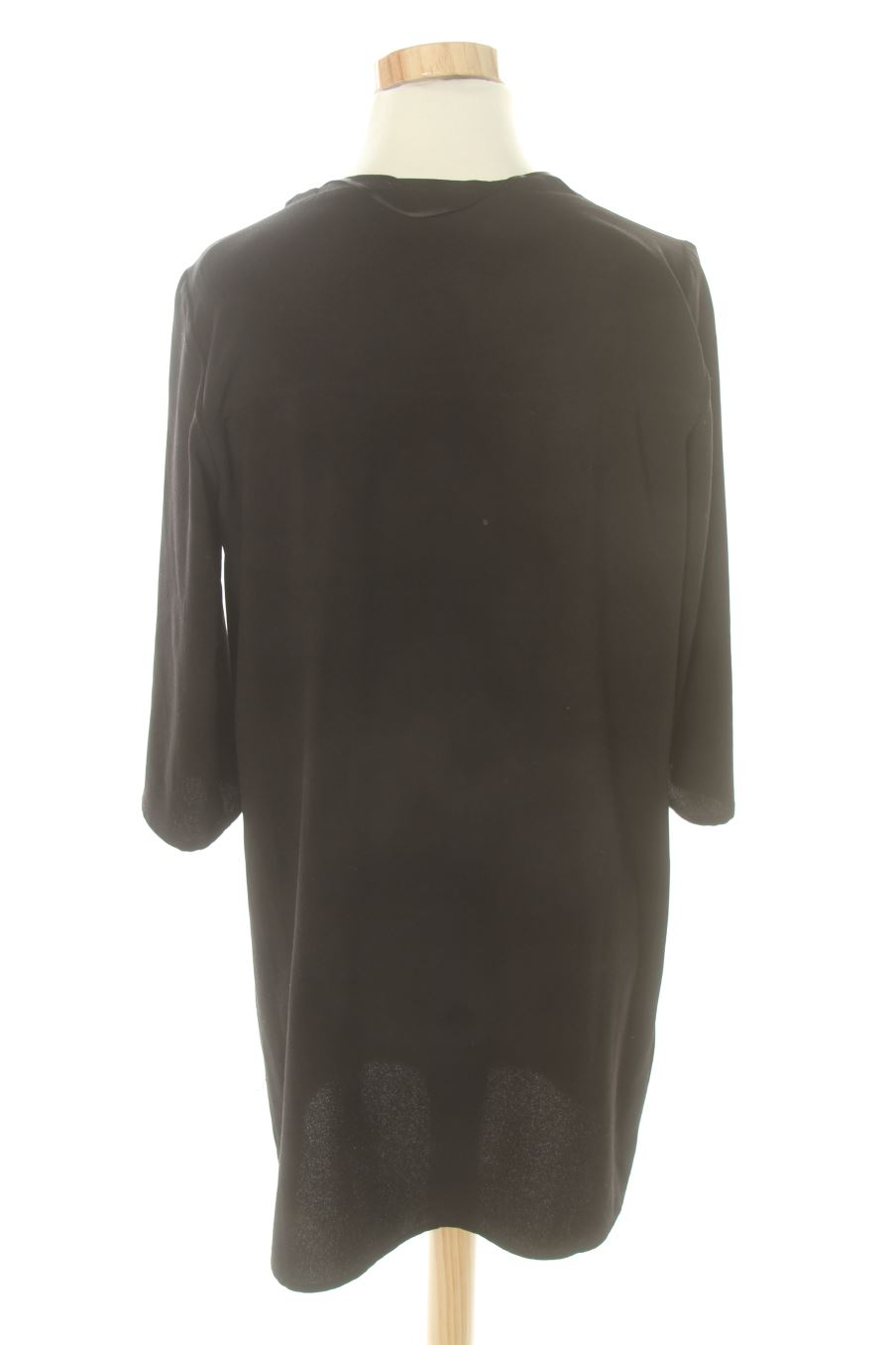 Robe casual Mango de la taille M, de couleur noir