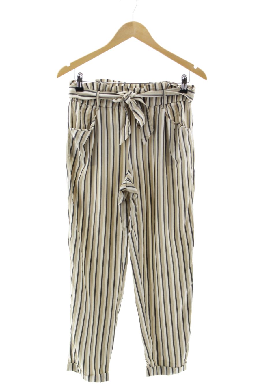 Pantalon Trf (ZARA) de la taille S, de couleur rayures