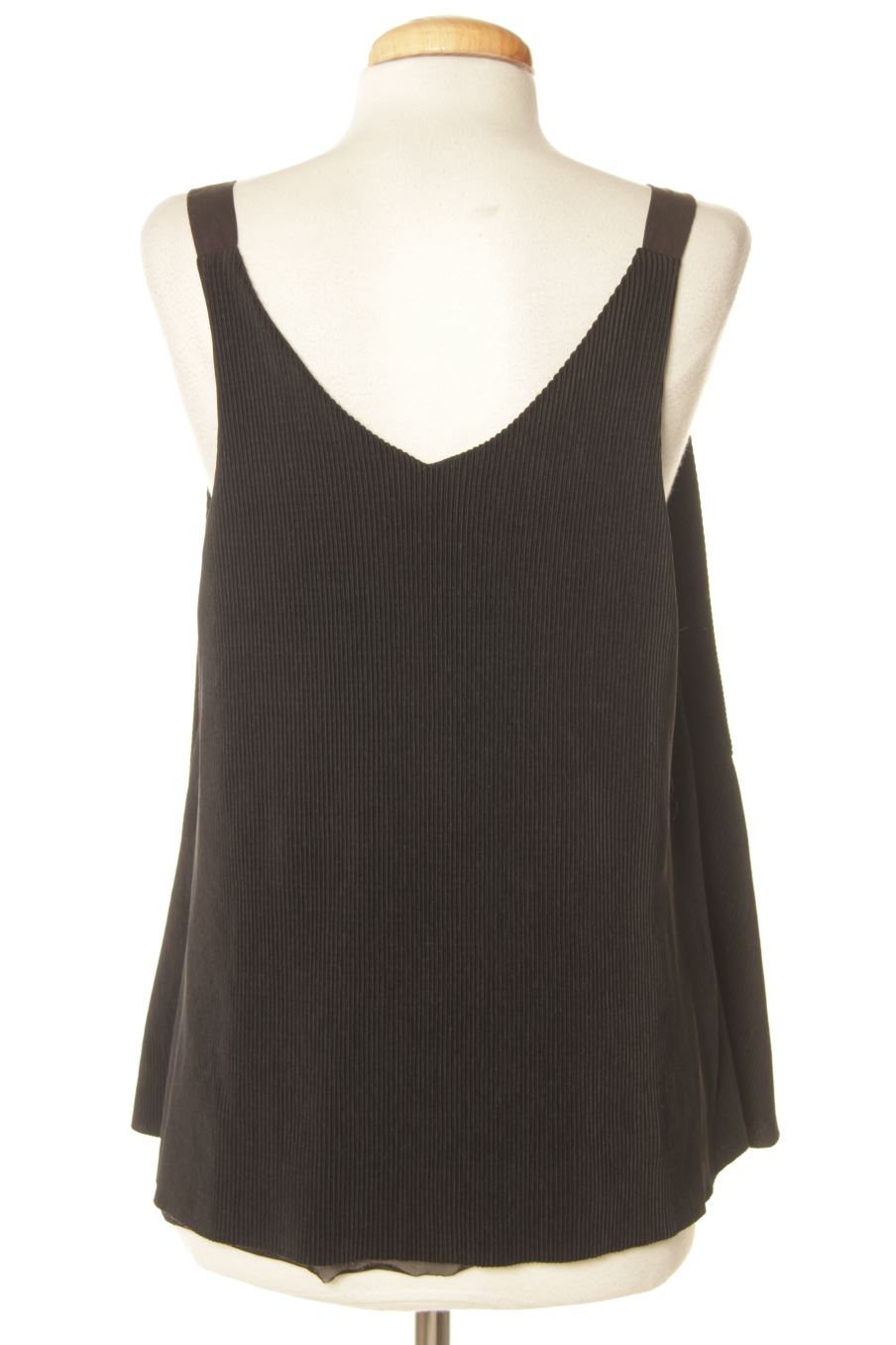 Top de Mango de la talla S, de color negro