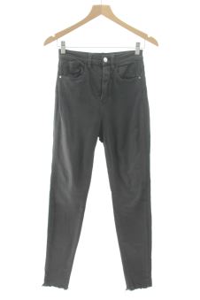 Jeans 36 Stradivarius, photo 1 sur 2