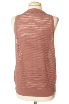 Pull L Jacqueline De Yong