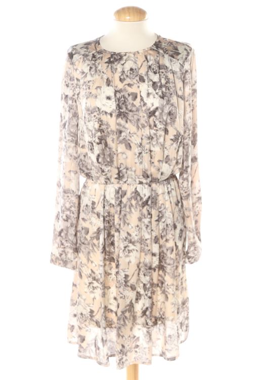 Einfaches Kleid