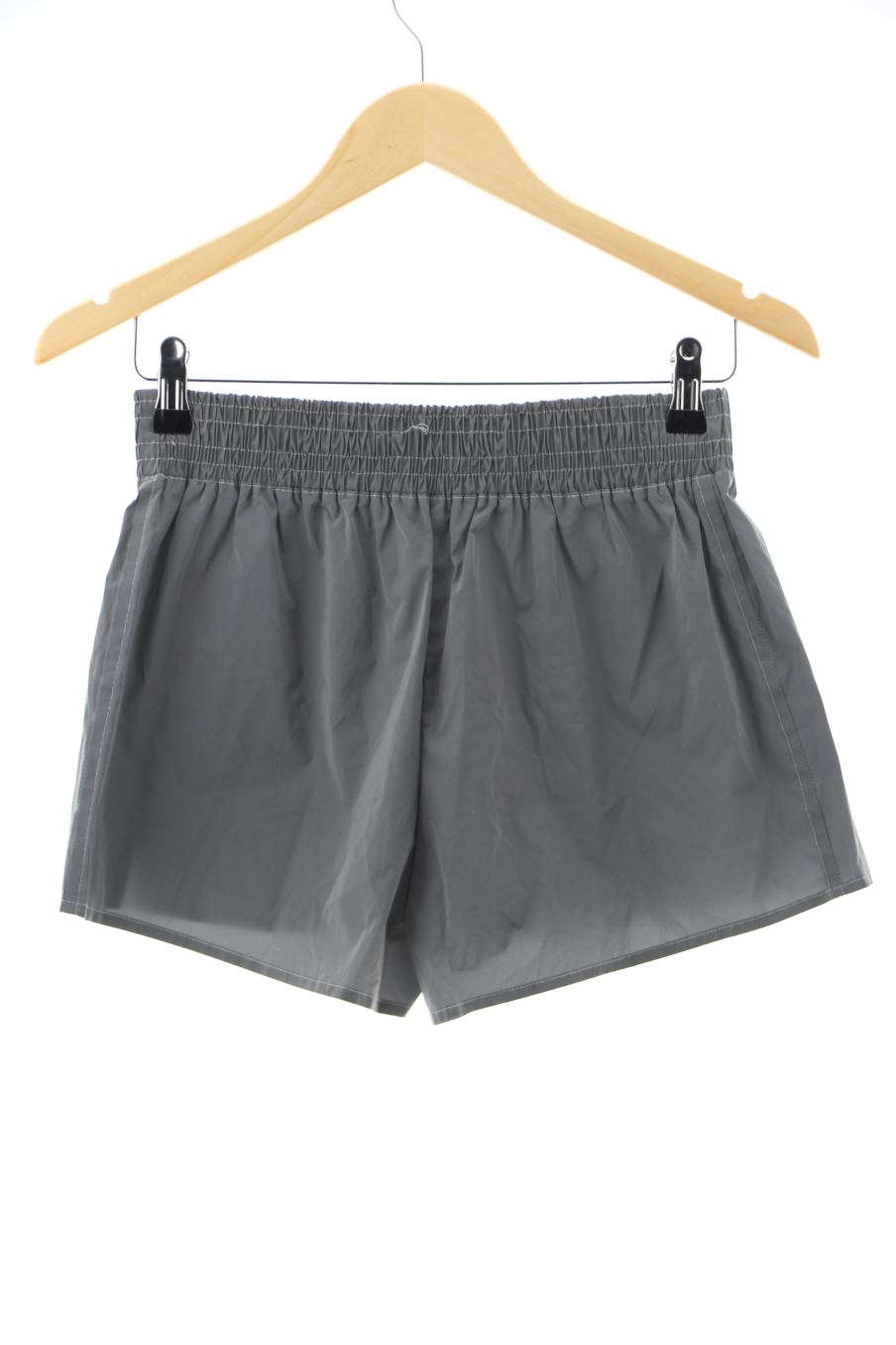 Pantalones cortos de deporte de Bershka de la talla S, de color gris