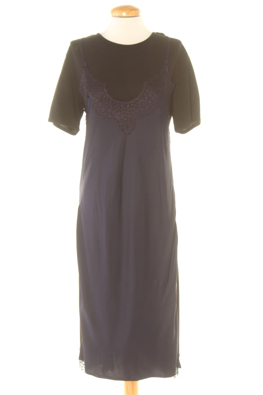 Robe casual Uterqüe de la taille S, de couleur bleu marine