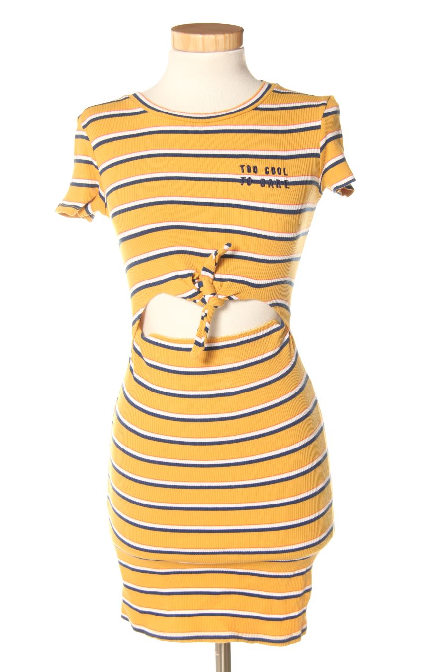 Robe casual Bershka de la taille XS, de couleur rayures