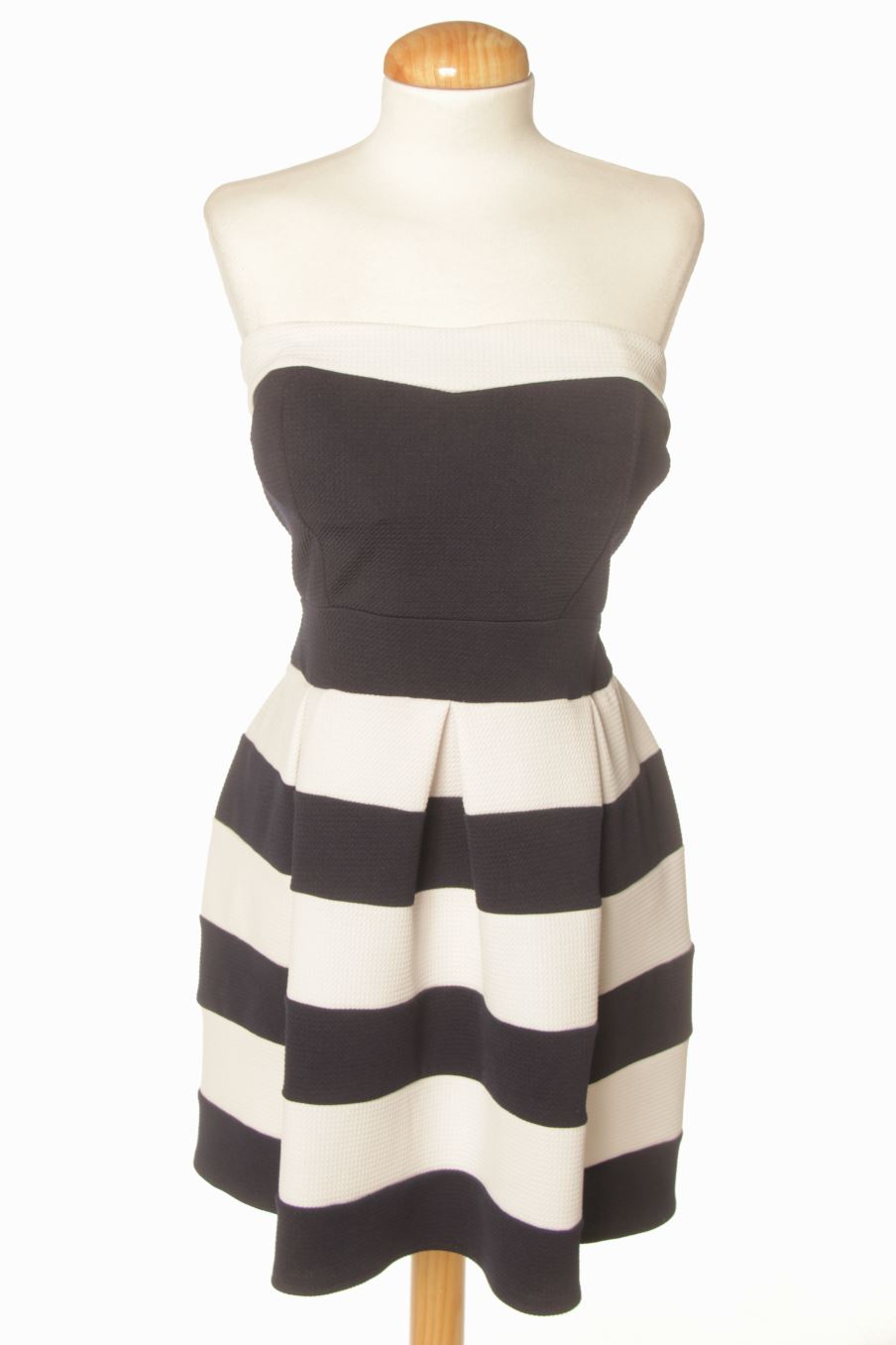 Robe casual Made in italy de la taille M, de couleur rayures