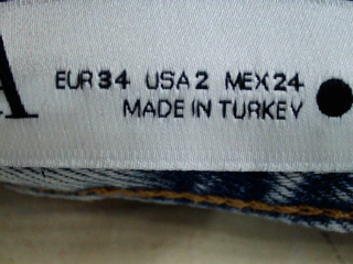 Vaquero de Zara de la talla 34, de color azul de ropa vaquera