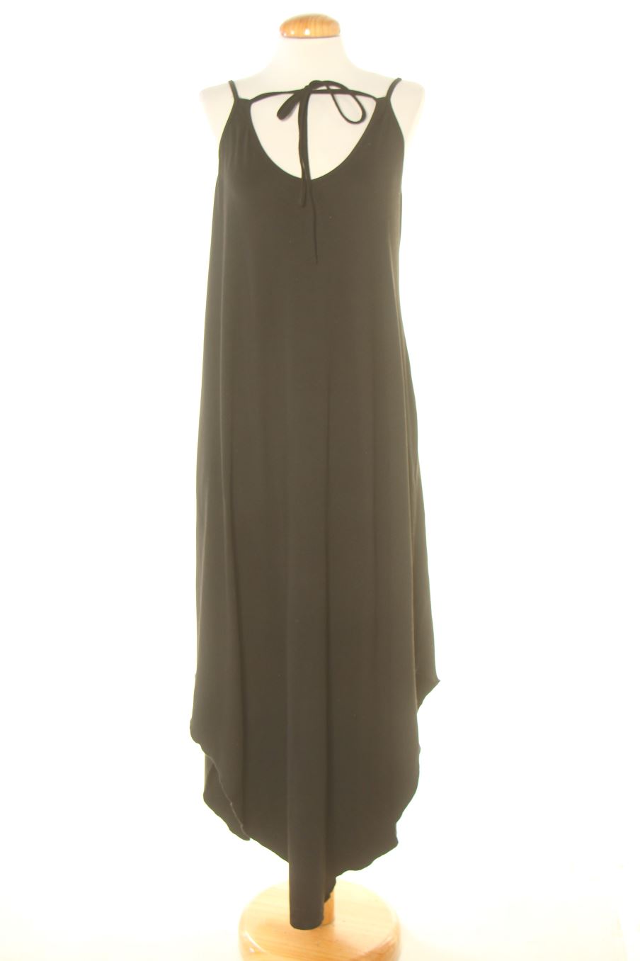 Vestito casual de EARO de la talla M, de color nero