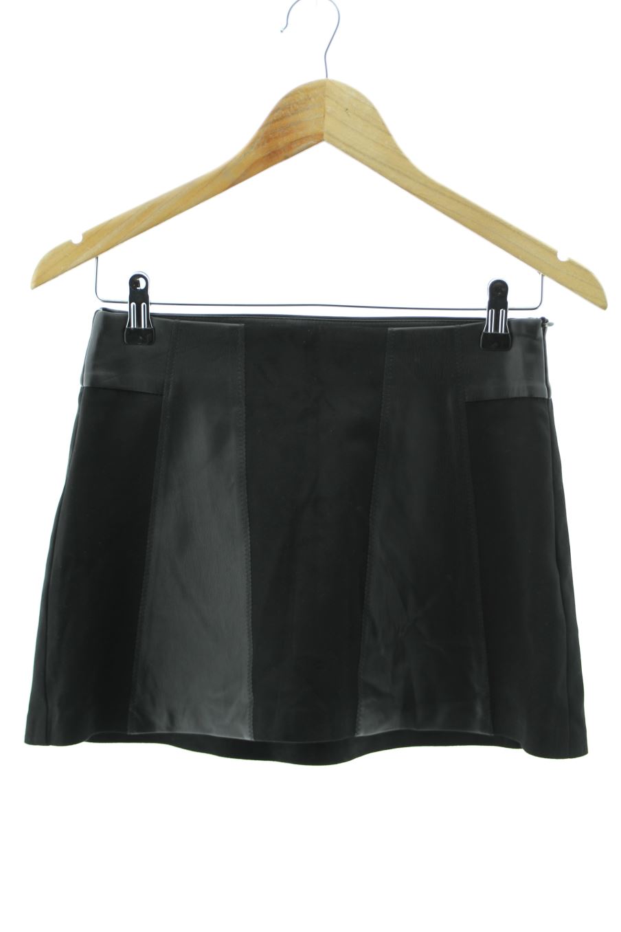 Falda de Trafaluc de la talla S, de color negro