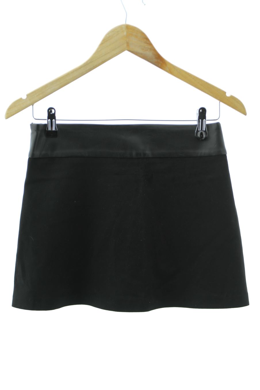 Falda de Trafaluc de la talla S, de color negro