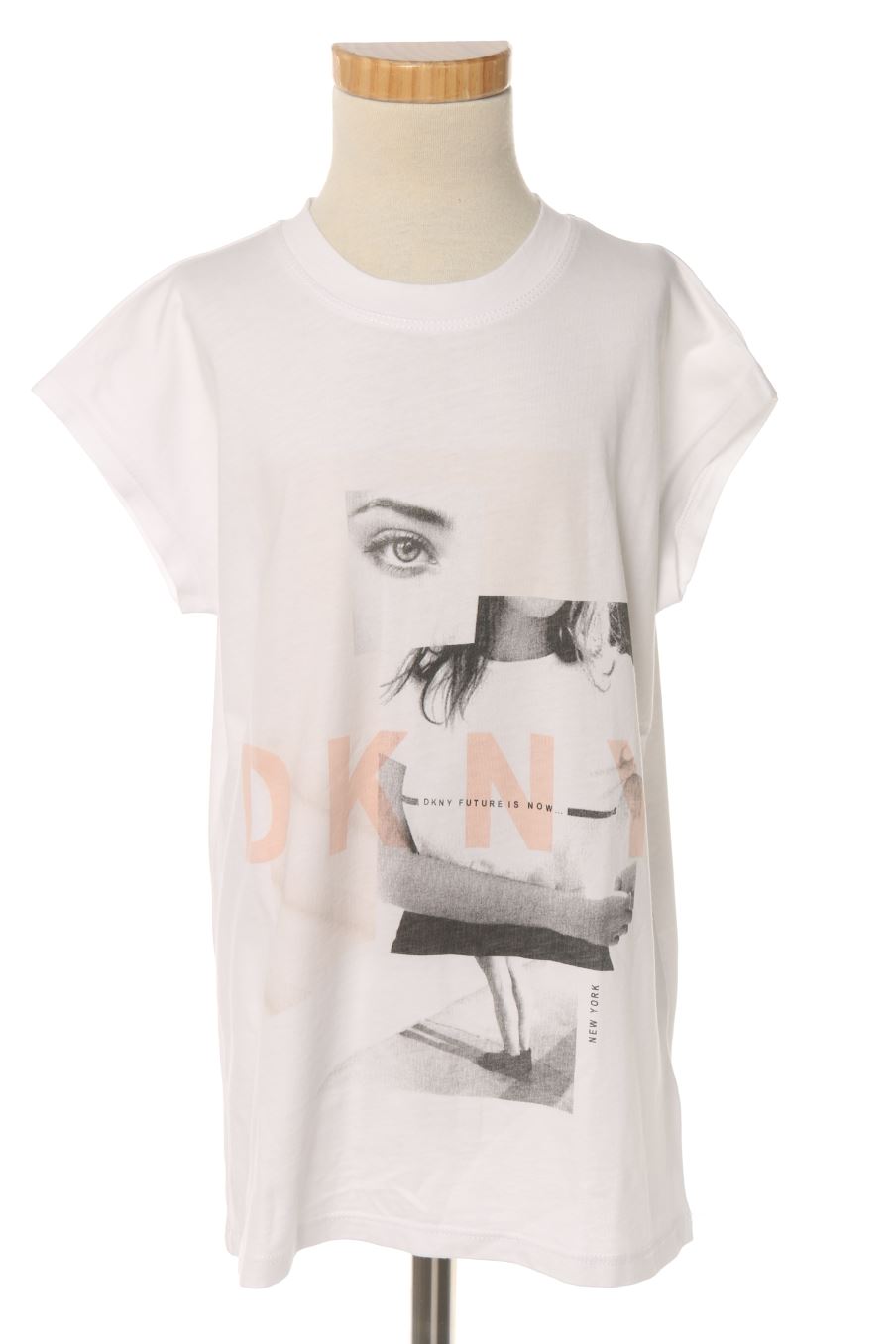 T-shirt DKNY de la taille 10 ans de seconde main