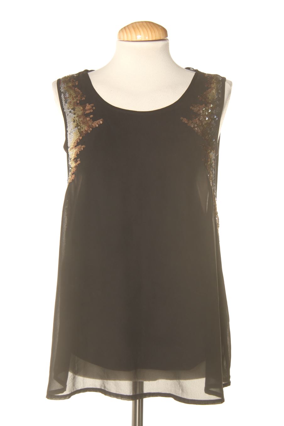 Top Only de la taille 36, de couleur noir