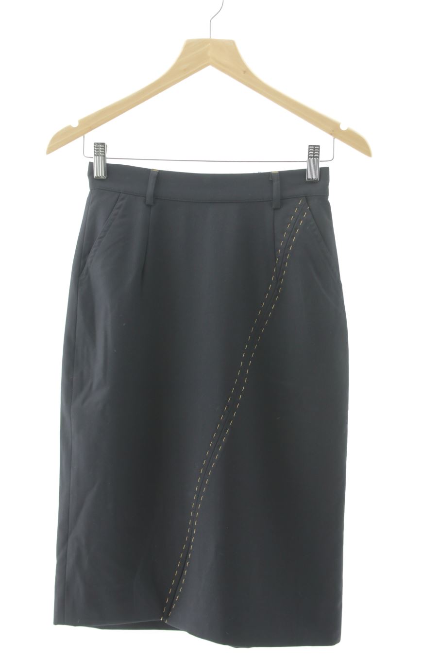 Falda de Adolfo Dominguez de la talla 36, de color negro