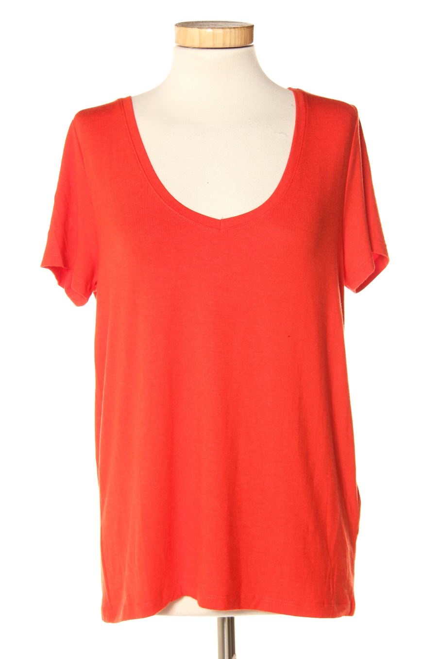 T-shirt Only de la taille M, de couleur rouge