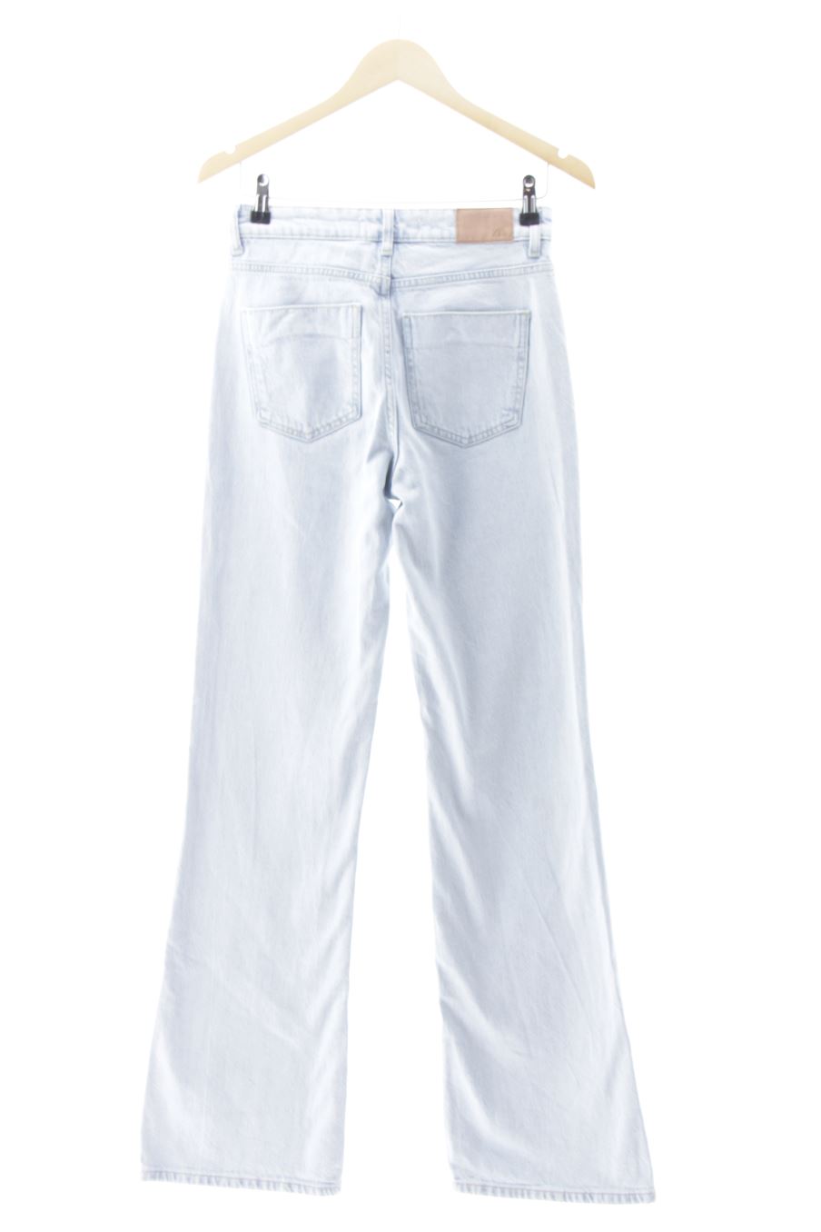 Vaquero de Zara de la talla 36, de color azul de ropa vaquera