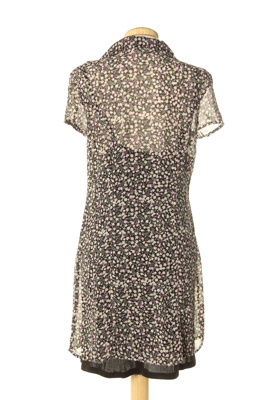 Robe casual H&M de la taille 38, de couleur fleurs