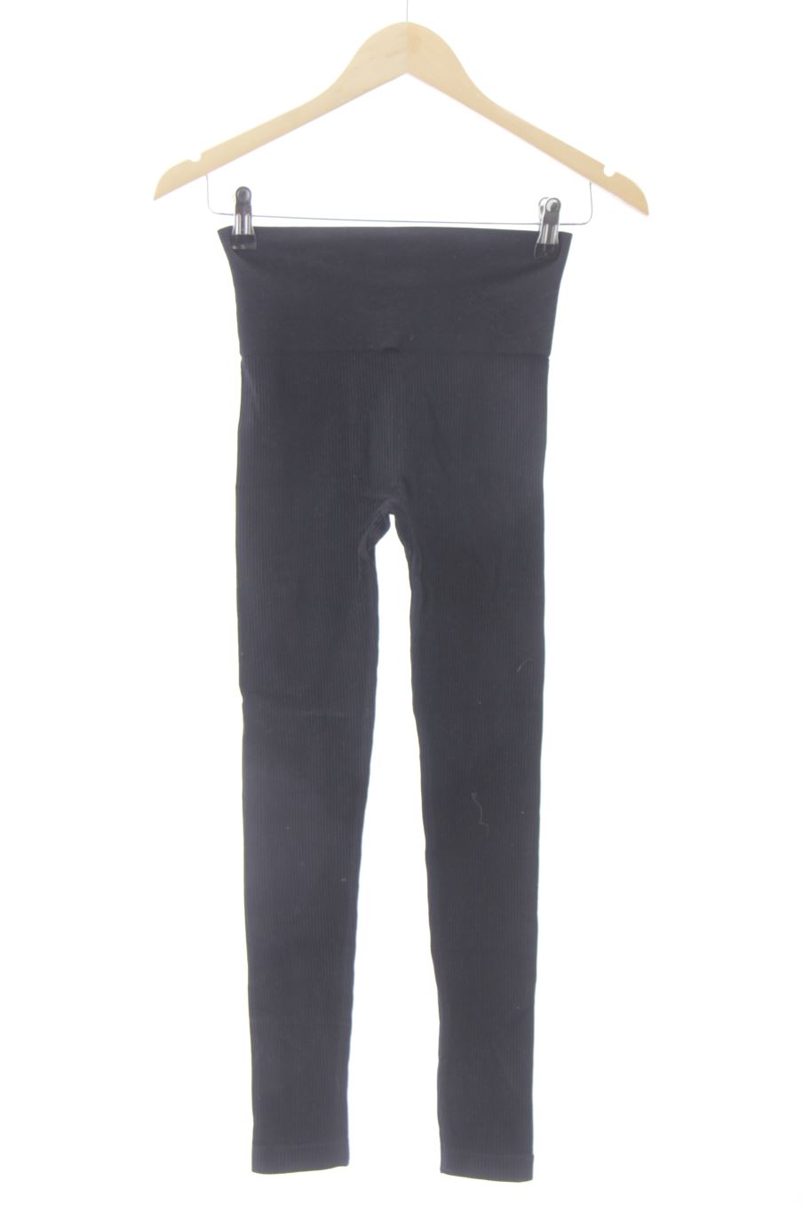 Legging de Stradivarius de la talla S, de color negro