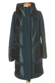 Mantel 38 Adolfo Dominguez