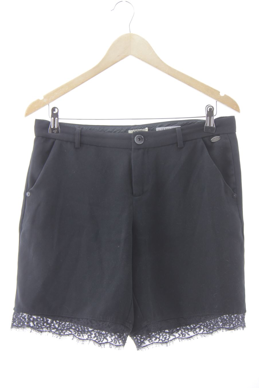 Pantalón corto de DDP de la talla 38, de color negro