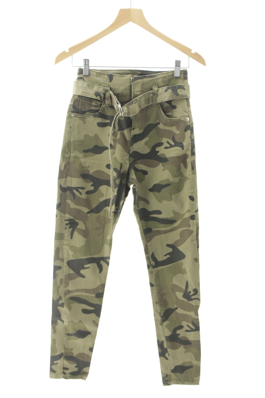 Jeans de Bershka de la talla 34, de color stampato