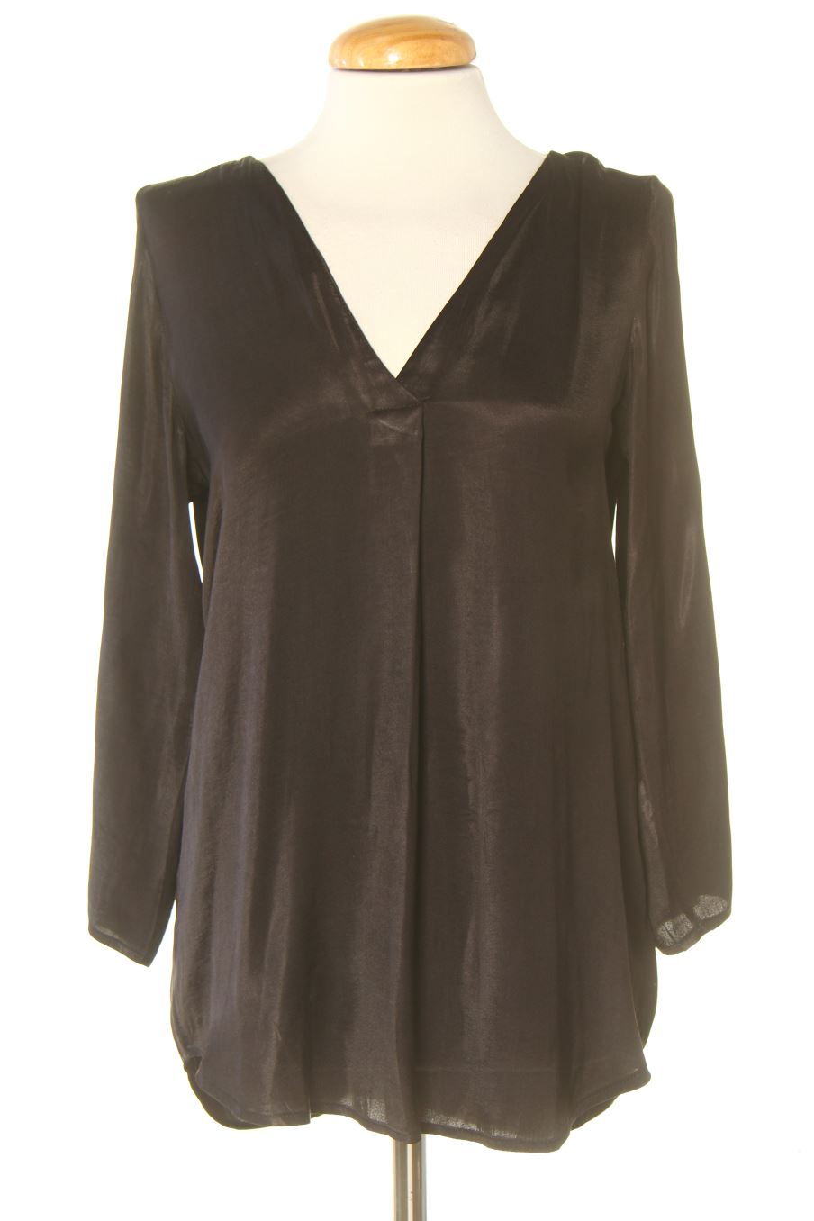 Blusa de manga larga de Stradivarius de la talla M, de color negro