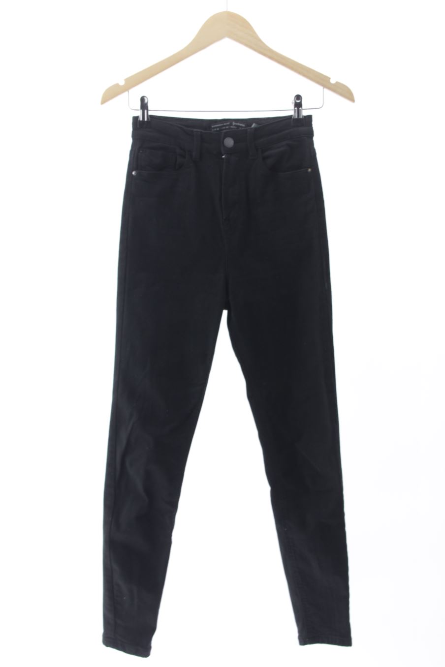 Jeans Stradivarius de la taille 34, de couleur noir de denim