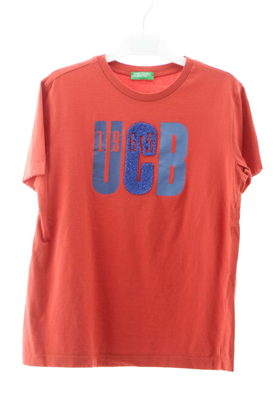 T-shirt Benetton de la taille 8 ans de seconde main