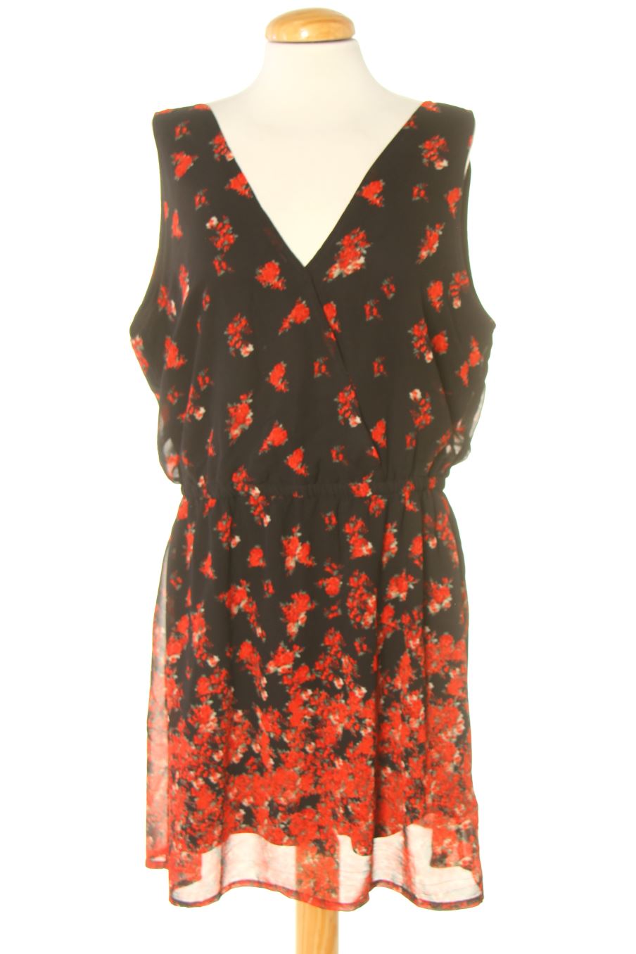 Robe casual Milano de la taille XL, de couleur fleurs