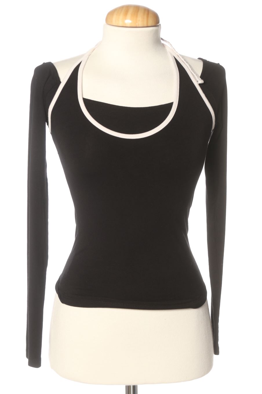 T-shirt à manches longues Bershka de la taille S, de couleur noir