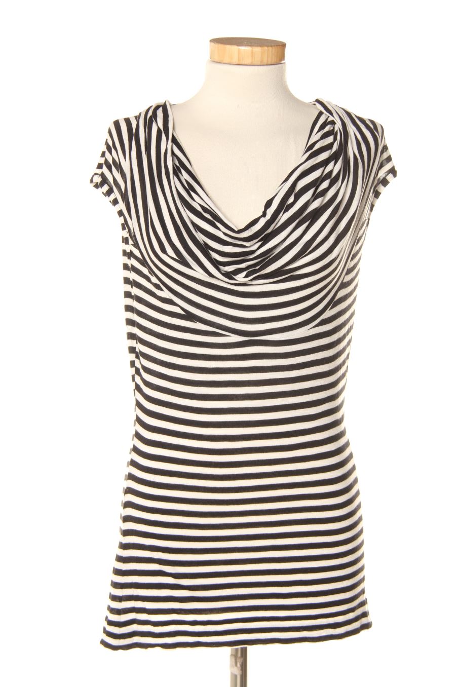 Camiseta de H&M de la talla M, de color rayas