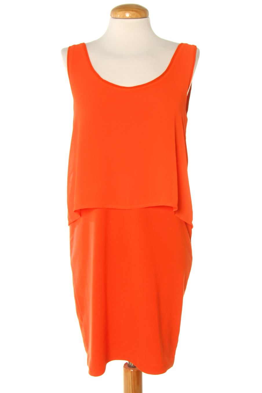 Robe casual Mango de la taille S, de couleur rouge