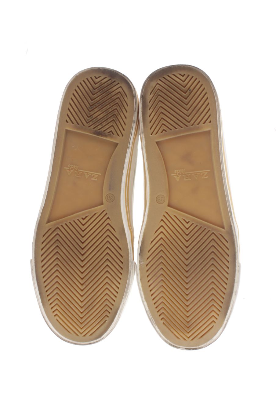Deportivos de Zara de la talla 38, de color beige de