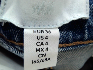 Jeans H&M de la taille 36, de couleur bleu de denim