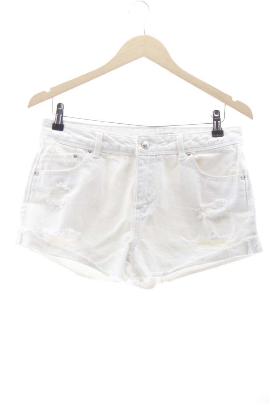 Shorts Stradivarius de la taille 38, de couleur blanc de denim