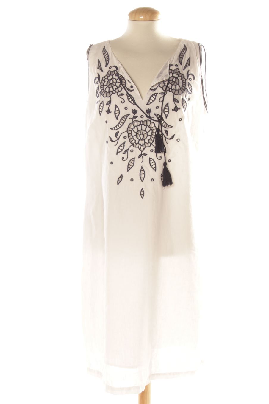 Einfaches Kleid von Punto roma Größe 48, Farbe Weiss, für