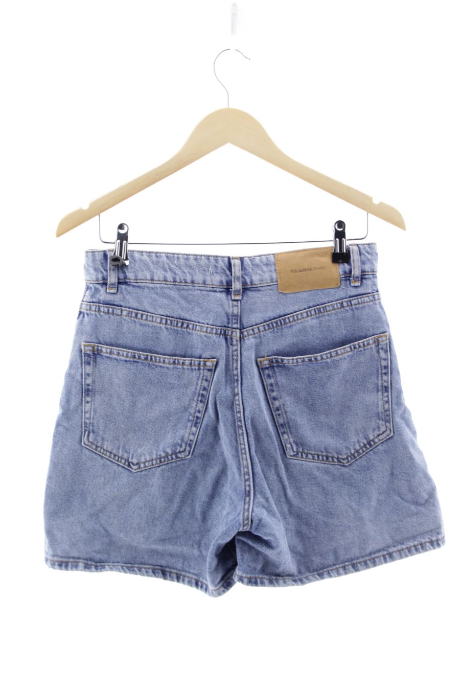 Pantalones cortos de Pull & Bear de la talla 38, de color azul de ropa vaquera