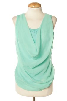 Aufwändiges Top S Made in france