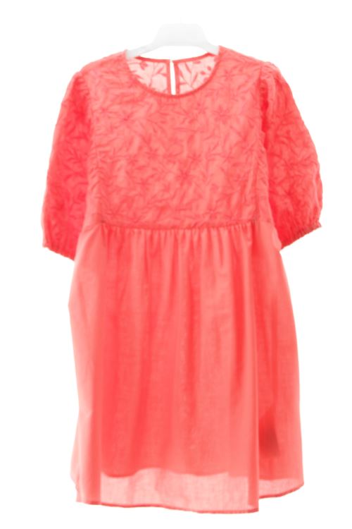 Aufwändiges Kleid