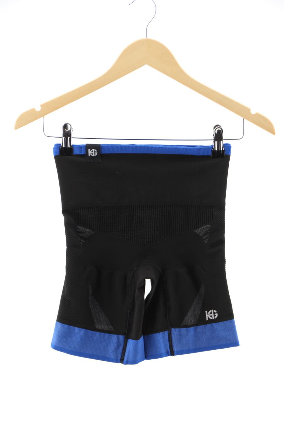 Pantalones cortos de deporte de NEEDFUL de la talla S, de color negro