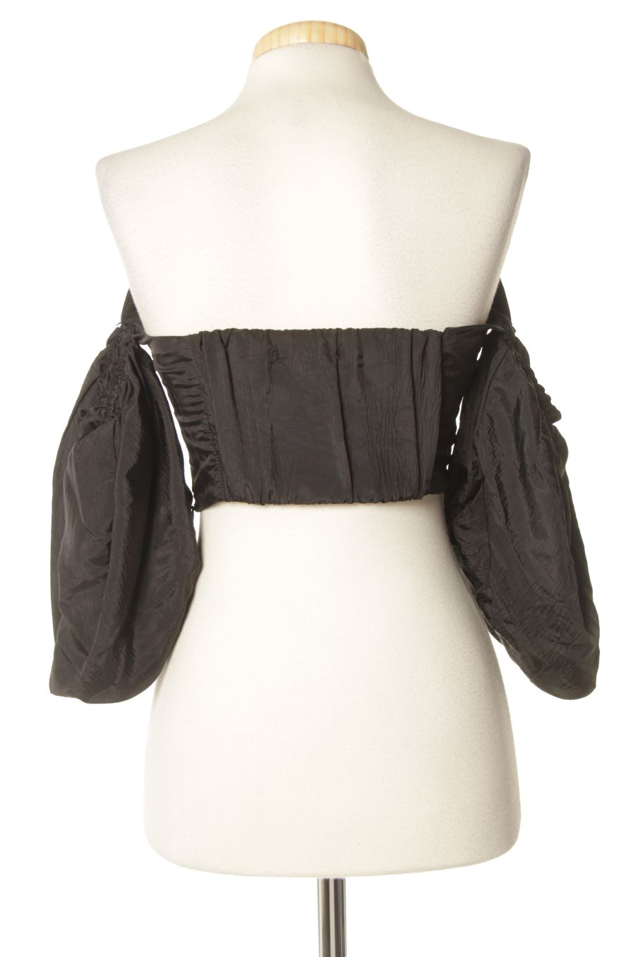 Top Bershka de la taille L, de couleur noir