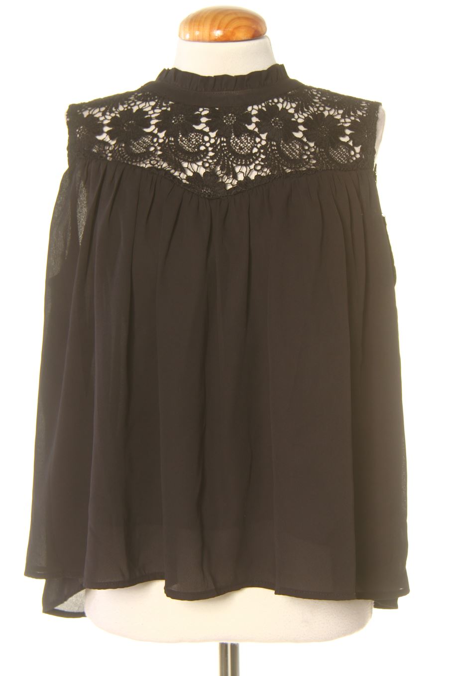 Top Okeysi de la taille XL, de couleur noir